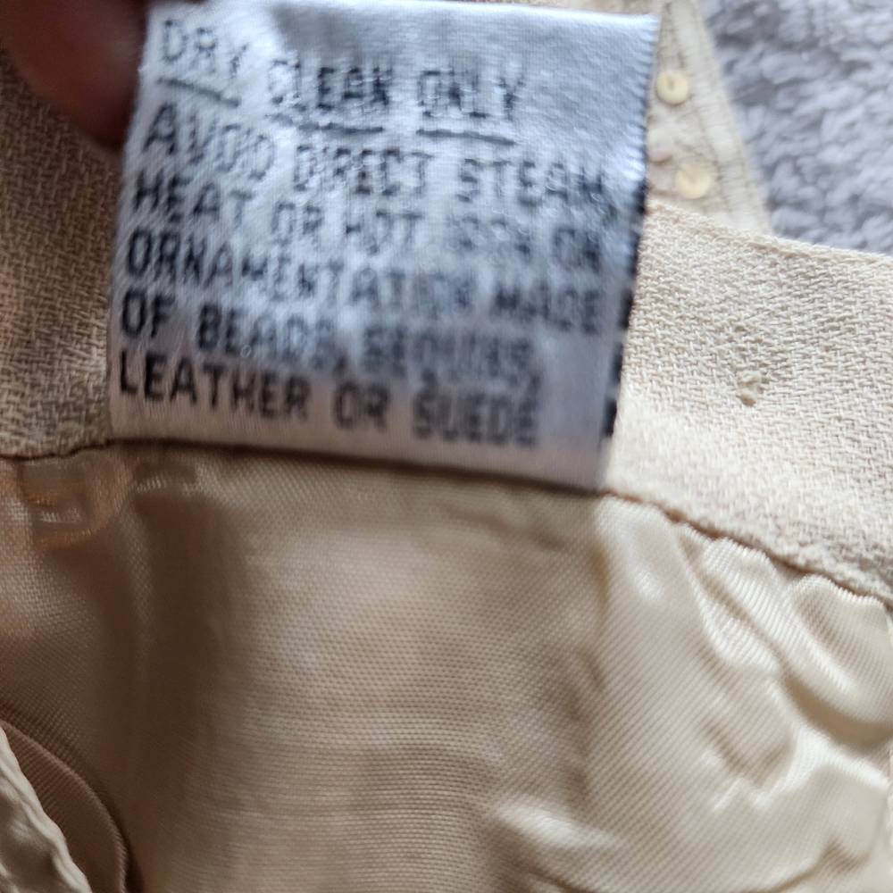 Women's Skirt Suit - Picture 13 of 14